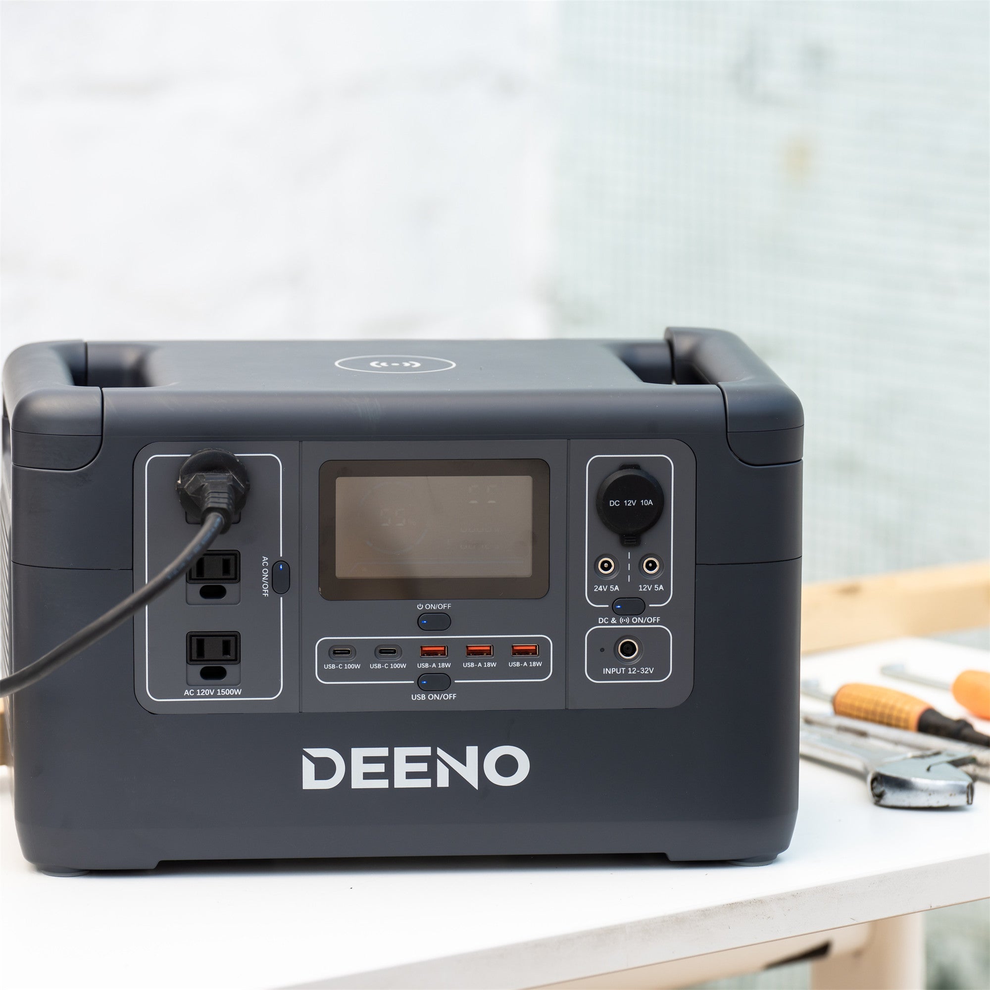 Revolutionizing Clean Energy Solutions with DEENO's Portable Power Supply