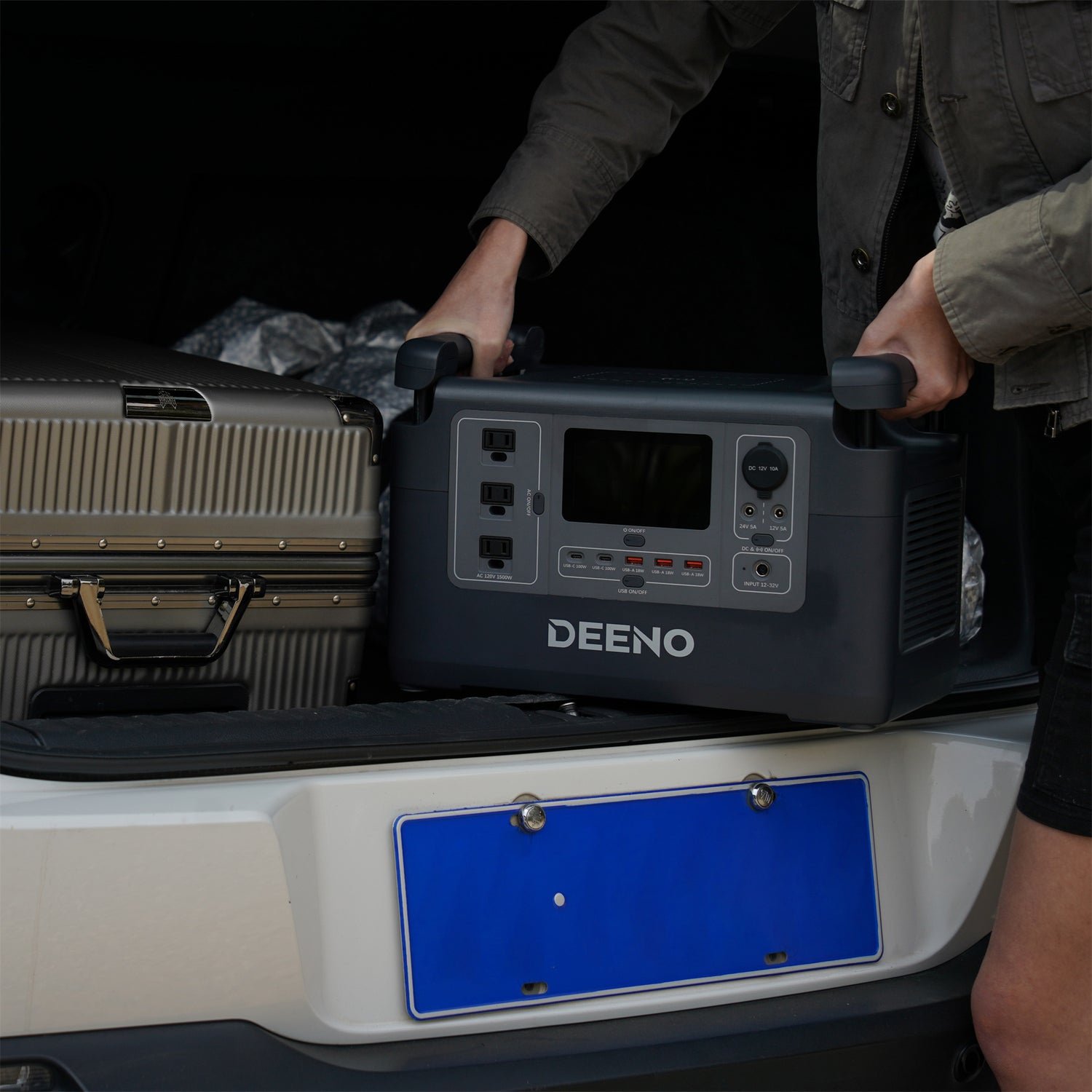 DEENO's Mobile Portable Stations: Cutting-Edge Energy Solutions