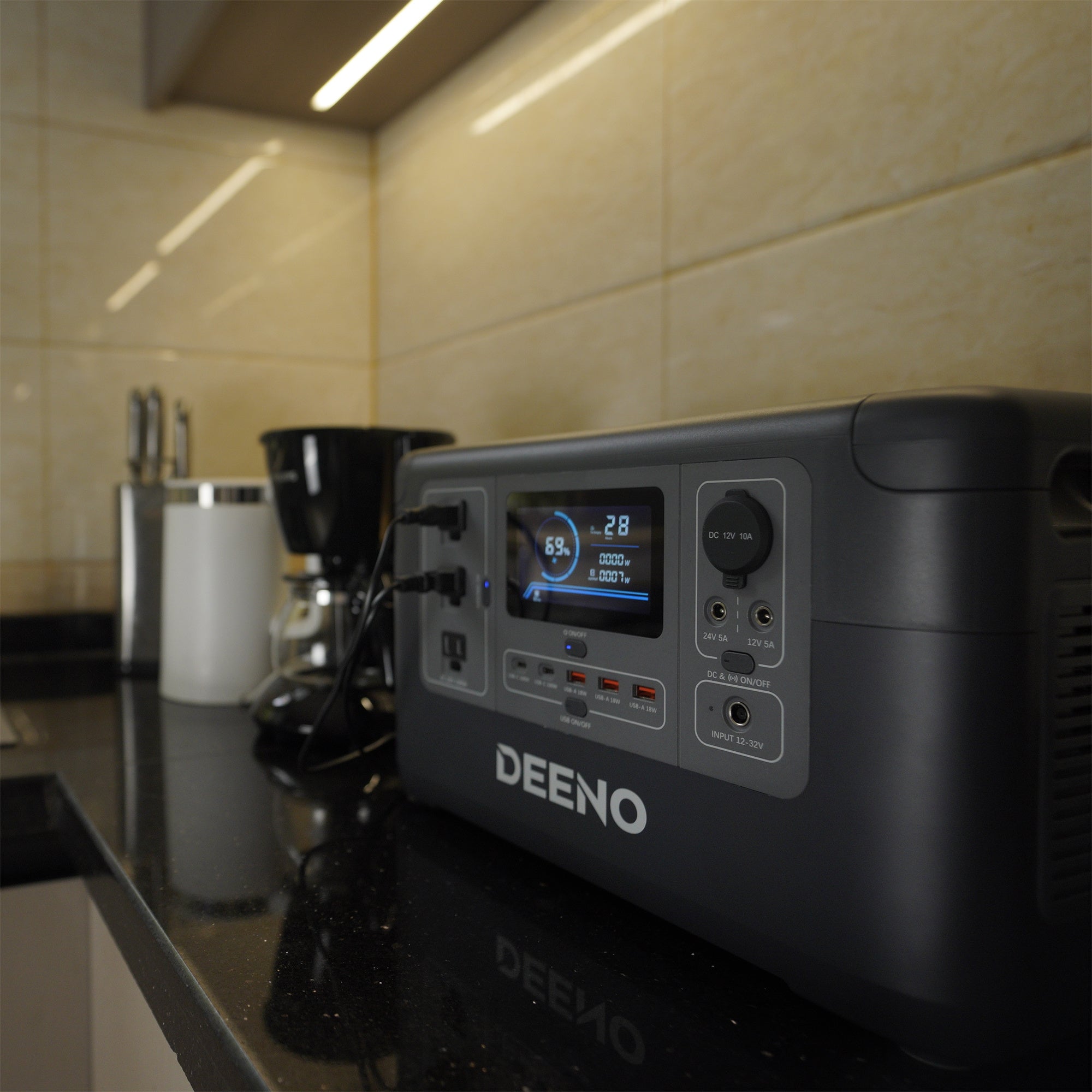 DEENO LiFePo4 Power Station: Your Reliable Clean Energy Solution